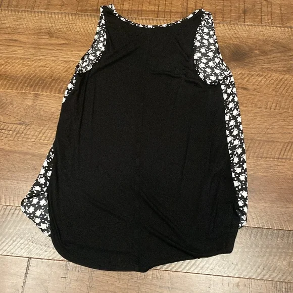 Loft Top - Picture 3 of 3